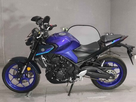 2023 Yamaha MT-03, синий, 675000 рублей, вид 2