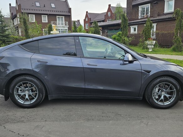 2021 Tesla Model Y Long Range Dual Motor I, серый - вид 6