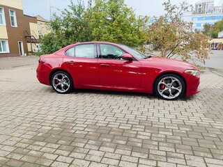 2020 Alfa Romeo Giulia II (952), красный, 4230000 рублей, вид 4