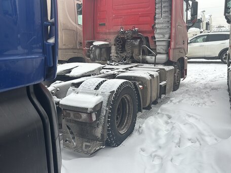 2023 Dongfeng DFH 4180, красный, 3915000 рублей, вид 5