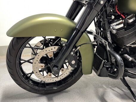 2022 Harley-Davidson Road King Special, зелёный, 1890000 рублей, вид 4