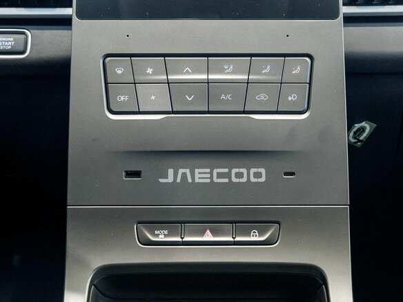 2026 Jaecoo J6, чёрный - вид 15
