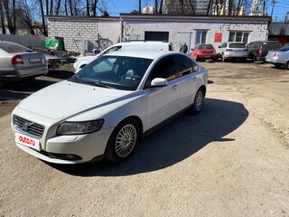 2008 Volvo S40 II Рестайлинг, белый, 640000 рублей, вид 4