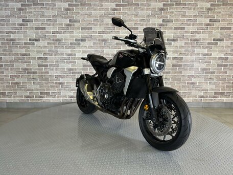 2018 Honda CB 1000R, чёрный, 878000 рублей, вид 4