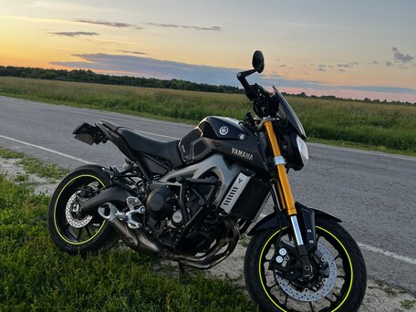 2015 Yamaha MT-09 (FZ-09), фиолетовый, 600000 рублей, вид 4