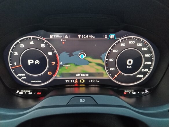 2019 Audi A3 III (8V) Рестайлинг, белый, 1379000 рублей - вид 6