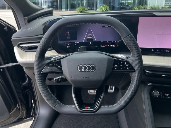2026 Audi Q5 L III (GU), чёрный, 5749000 рублей - вид 4