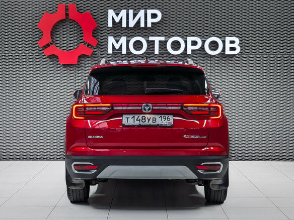 2019 Changan CS35 Plus I, красный, 1410000 рублей - вид 4