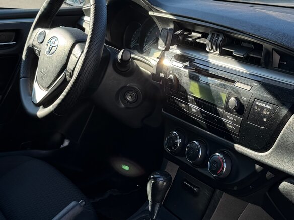 2013 Toyota Corolla XI (E160, E170, E180), белый, 1350000 рублей - вид 6