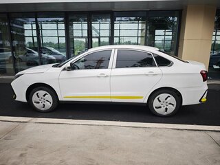 2023 Dongfeng Aeolus E70 I (Pro) Рестайлинг, белый, 1376666 рублей, вид 4