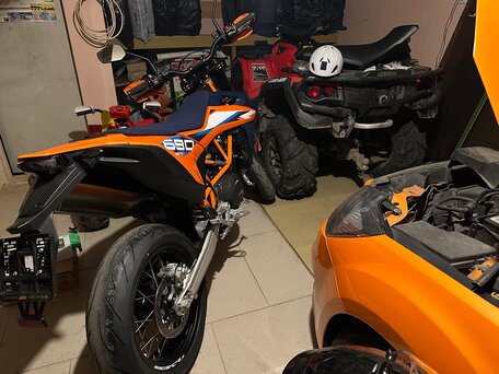 2024 KTM 690 SMC R, оранжевый, 1400000 рублей, вид 2