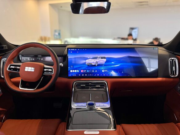 2025 Geely Galaxy M9 210, серебристый, 6700000 рублей - вид 16