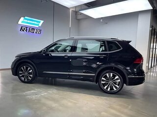 2025 Volkswagen Tiguan L II Рестайлинг (China Market), чёрный, 4099260 рублей, вид 3