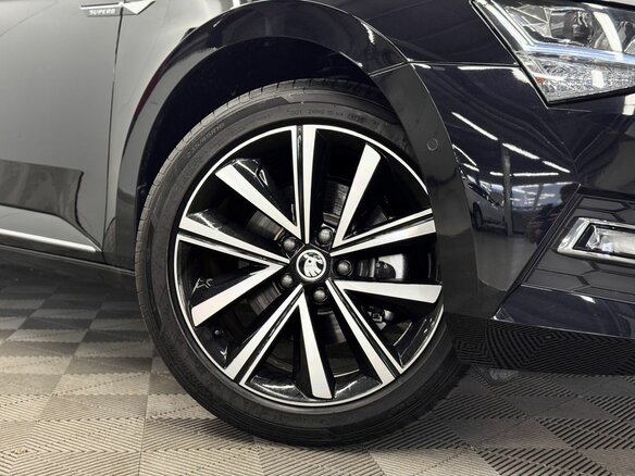 2025 Skoda Superb III Рестайлинг, чёрный, 3420000 рублей - вид 11