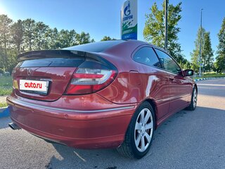 2006 Mercedes-Benz C-Класс 230 II (W203) Рестайлинг, красный, 490000 рублей, вид 4