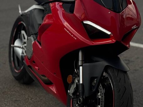 2022 Ducati Panigale V2, красный, 1999999 рублей, вид 2