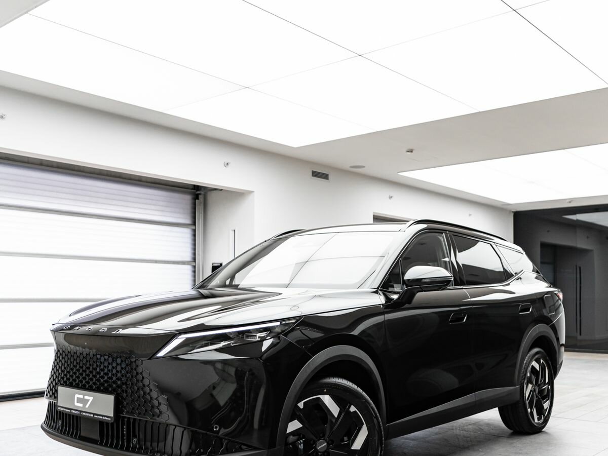 Открыть фотографии: Omoda C7