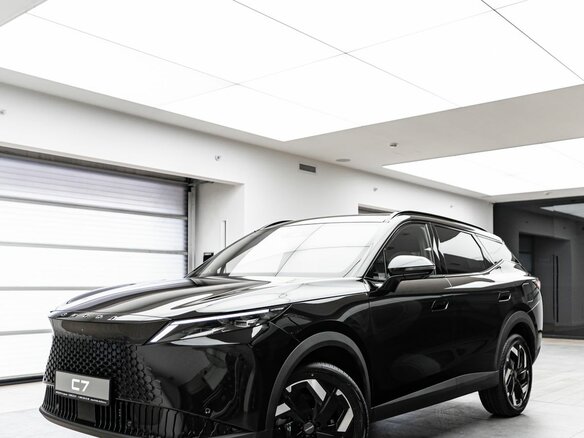 2026 Omoda C7, белый, 3499000 рублей - вид 1