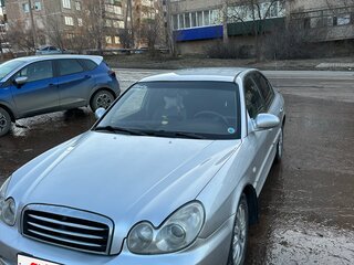 2005 Hyundai Sonata ТагАЗ IV (EF) Рестайлинг, серебристый, 450000 рублей, вид 1