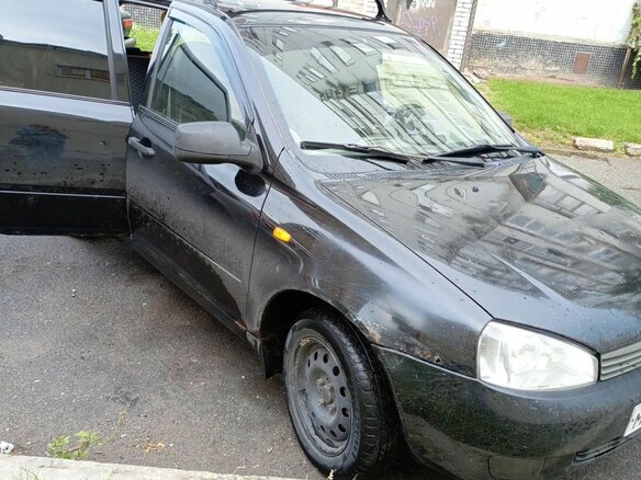 2010 Lada (ВАЗ) Kalina I, чёрный, 150000 рублей - вид 3