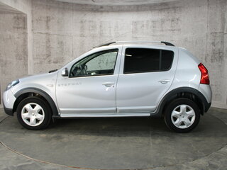 2014 Renault Sandero Stepway I, серебристый, 577000 рублей, вид 5