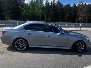 2003 BMW 5 серии 530i V (E60/E61), серый, 1100000 рублей, вид 3