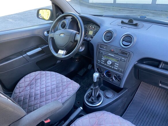 2007 Ford Fusion I Рестайлинг, чёрный, 320000 рублей - вид 15