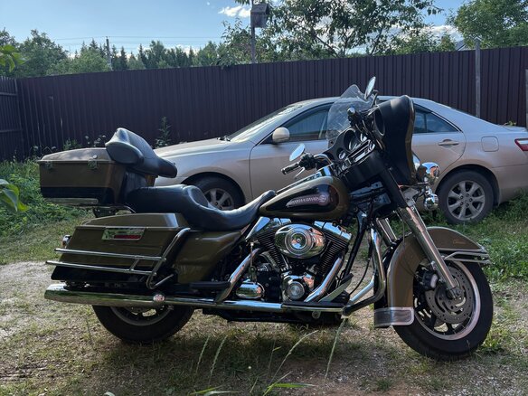 2007 Harley-Davidson Electra Glide, зелёный, 730000 рублей - вид 2
