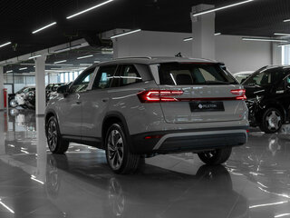 2025 Skoda Kodiaq II, серый, 5950000 рублей, вид 4