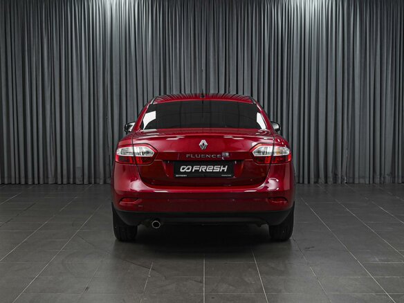 2011 Renault Fluence I, красный - вид 3
