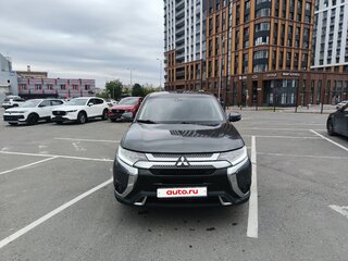 2019 Mitsubishi Outlander III Рестайлинг 3, серый, 1950000 рублей, вид 1