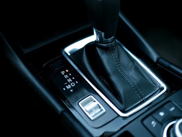 2016 Mazda 3 III (BM) Рестайлинг, белый - вид 22