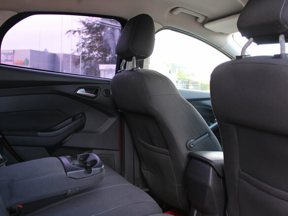 2012 Ford Focus III, красный - вид 17