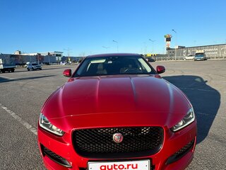 2017 Jaguar XE I, красный, 2300000 рублей, вид 4