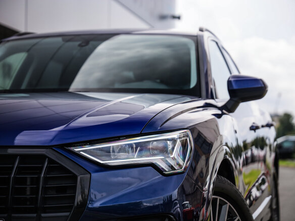 2021 Audi Q3 40 TFSI II (F3), синий, 3065565 рублей - вид 1