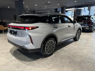 2025 Exeed RX, серый, 5200000 рублей, вид 4