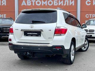 2013 Toyota Highlander II (XU40) Рестайлинг, белый, 1600000 рублей, вид 5