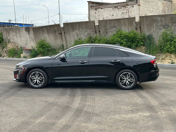 2020 Kia K5 III, чёрный, 2445000 рублей - вид 4