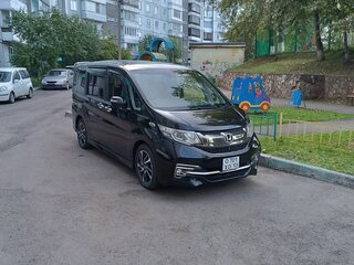 2015 Honda Stepwgn Spada V, чёрный, 1820000 рублей, вид 3