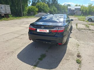 2017 Toyota Camry VII (XV50) Рестайлинг, чёрный, 2129000 рублей, вид 4