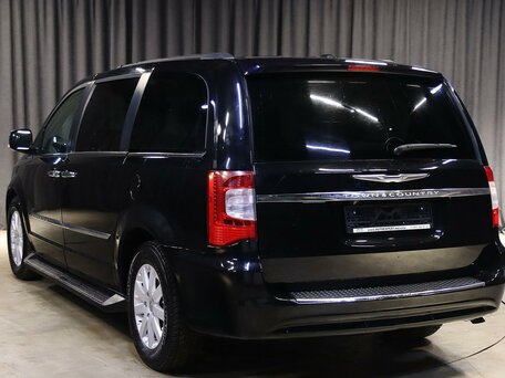 2011 Chrysler Town & Country V Рестайлинг, чёрный, 1179000 рублей, вид 4