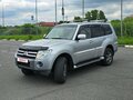 2007 Mitsubishi Pajero IV, серебристый, 1900000 рублей