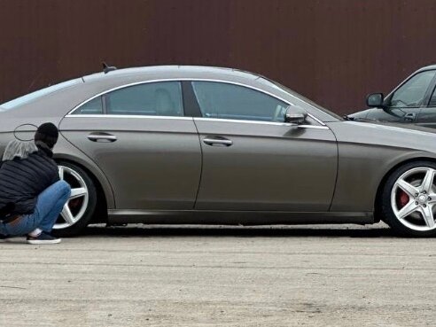 2006 Mercedes-Benz CLS 500 I (C219), серый, 1190000 рублей - вид 4
