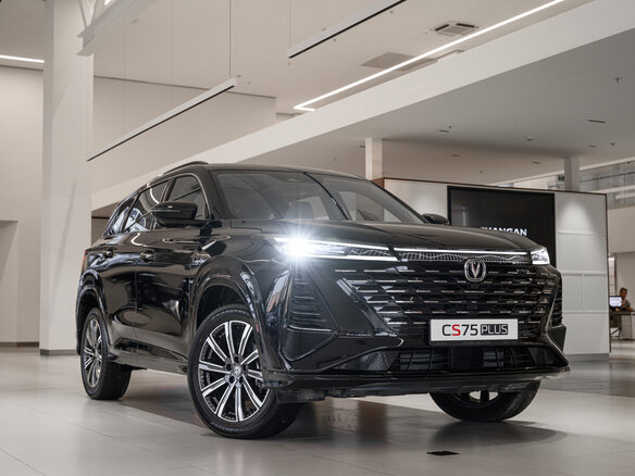 2024 Changan CS75 Plus III, чёрный, 2900000 рублей - вид 2