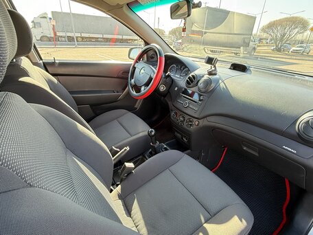 2007 Chevrolet Aveo I Рестайлинг, серебристый, 250000 рублей, вид 5