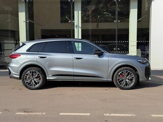 2026 Audi Q5 L III (GU), серебристый, 6350000 рублей, вид 5