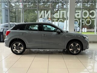 2026 Audi Q2 L 35 TFSI I Рестайлинг, серый, 3330000 рублей, вид 4