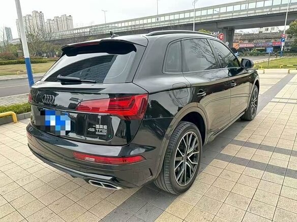 2024 Audi Q5 L 45 TFSI II (FY) Рестайлинг, чёрный, 5071055 рублей - вид 3