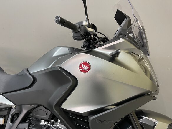 2022 Honda NT1100, серый, 1330000 рублей - вид 14