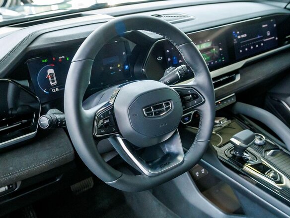 2025 Geely Monjaro I, синий, 5001669 рублей - вид 16